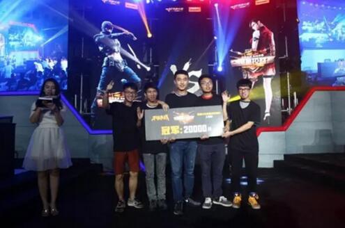 时插上进攻 时插上进攻